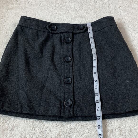 Gap grey wool blend classic button down mini skirt, size 6 - Picture 4 of 10